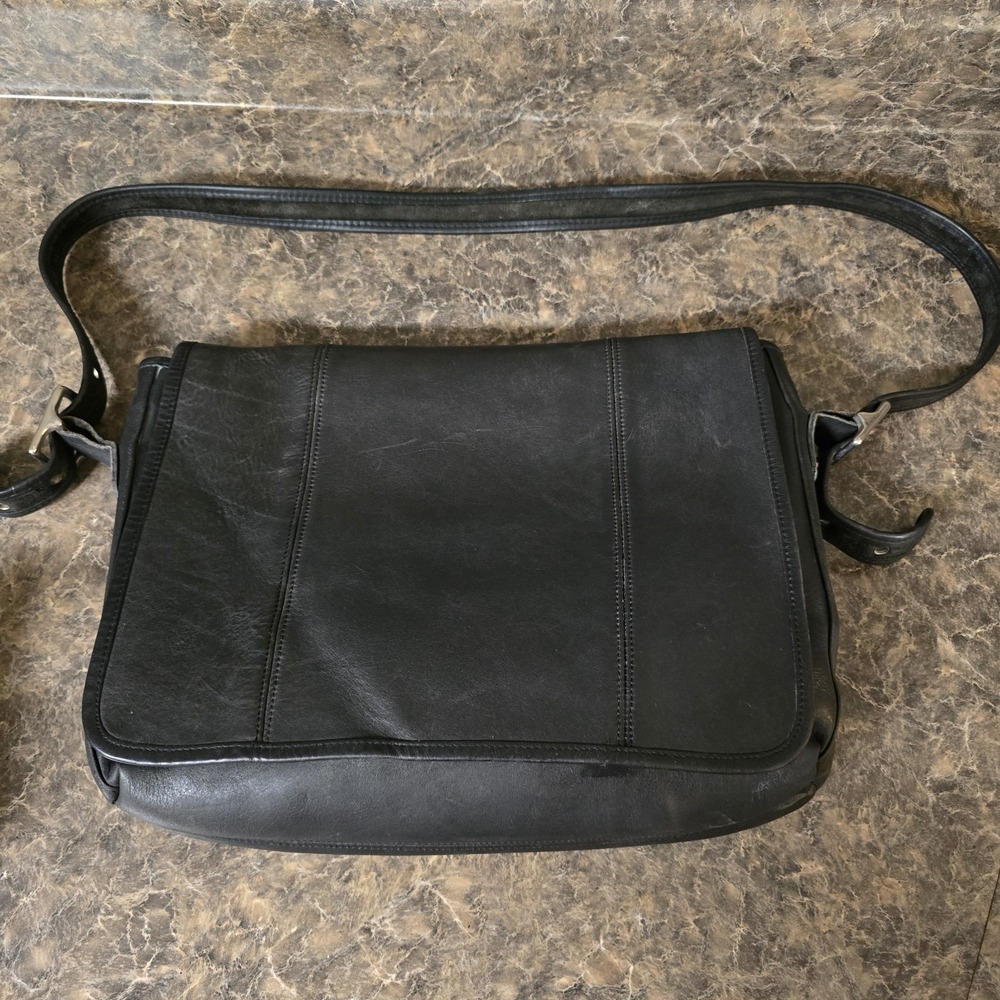 Coach Legacy Leather Mail Messenger Bag 9065 Black Crossbody Authentic